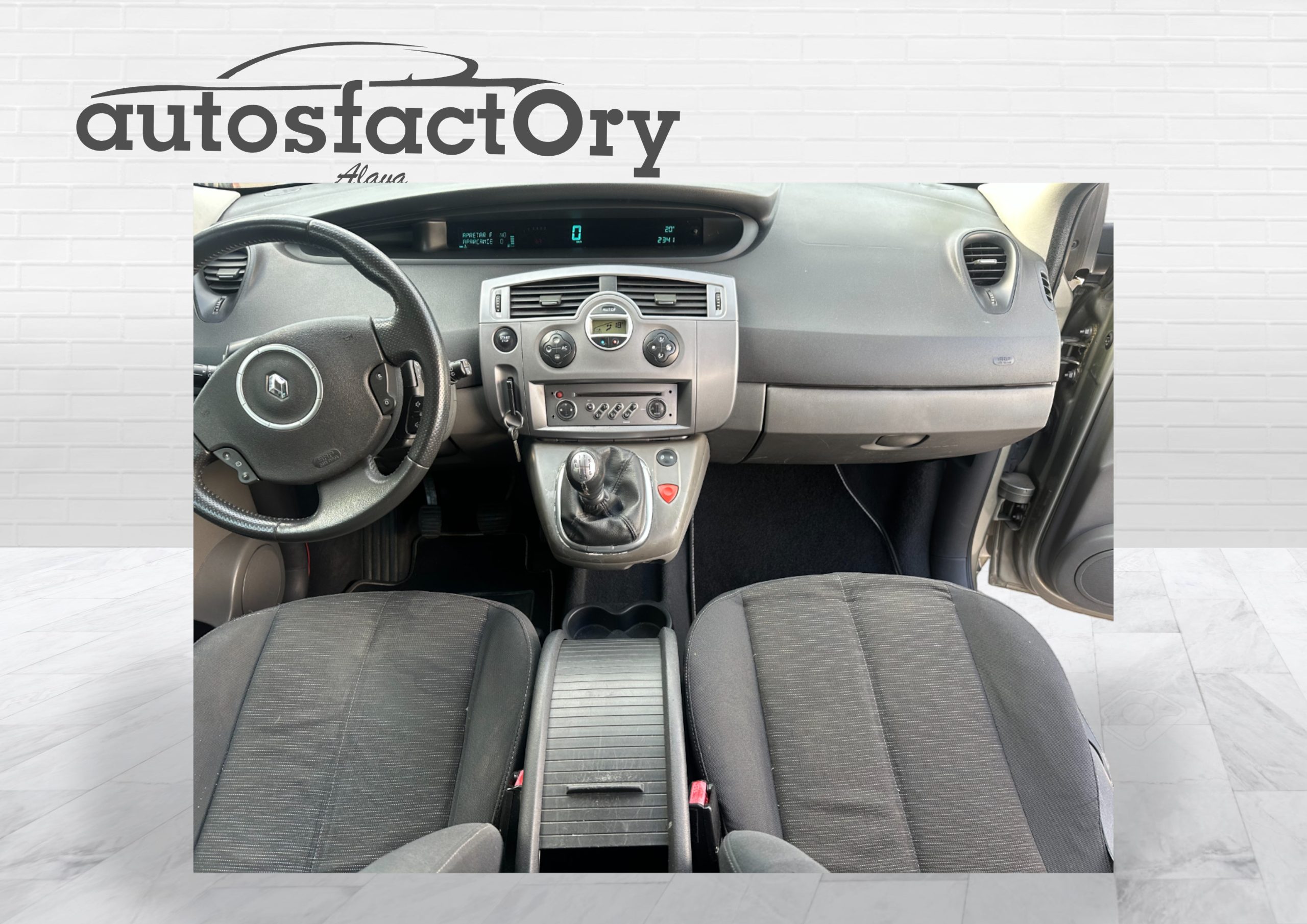 RENAULT GRAND SCENIC