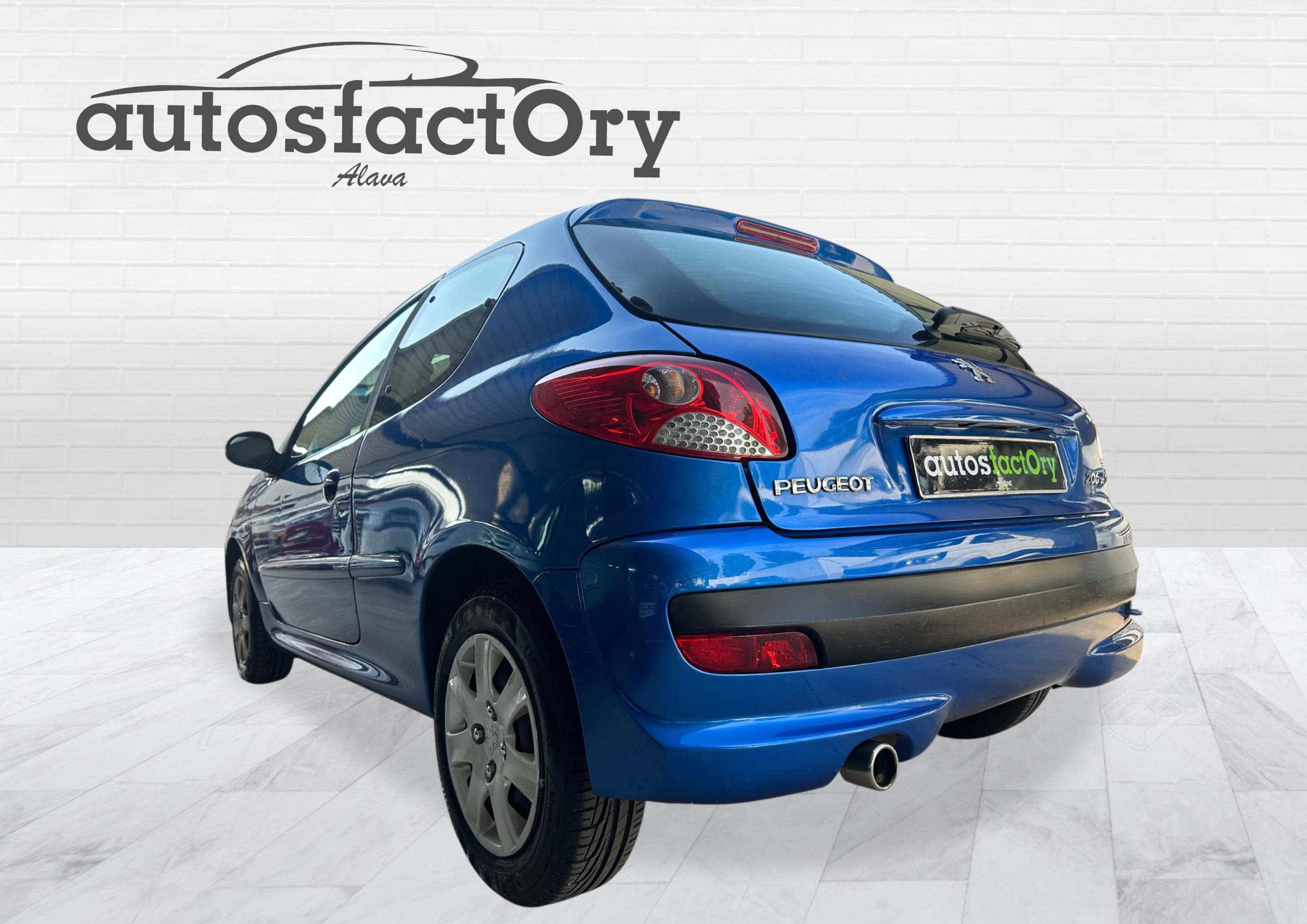 PEUGEOT 206
