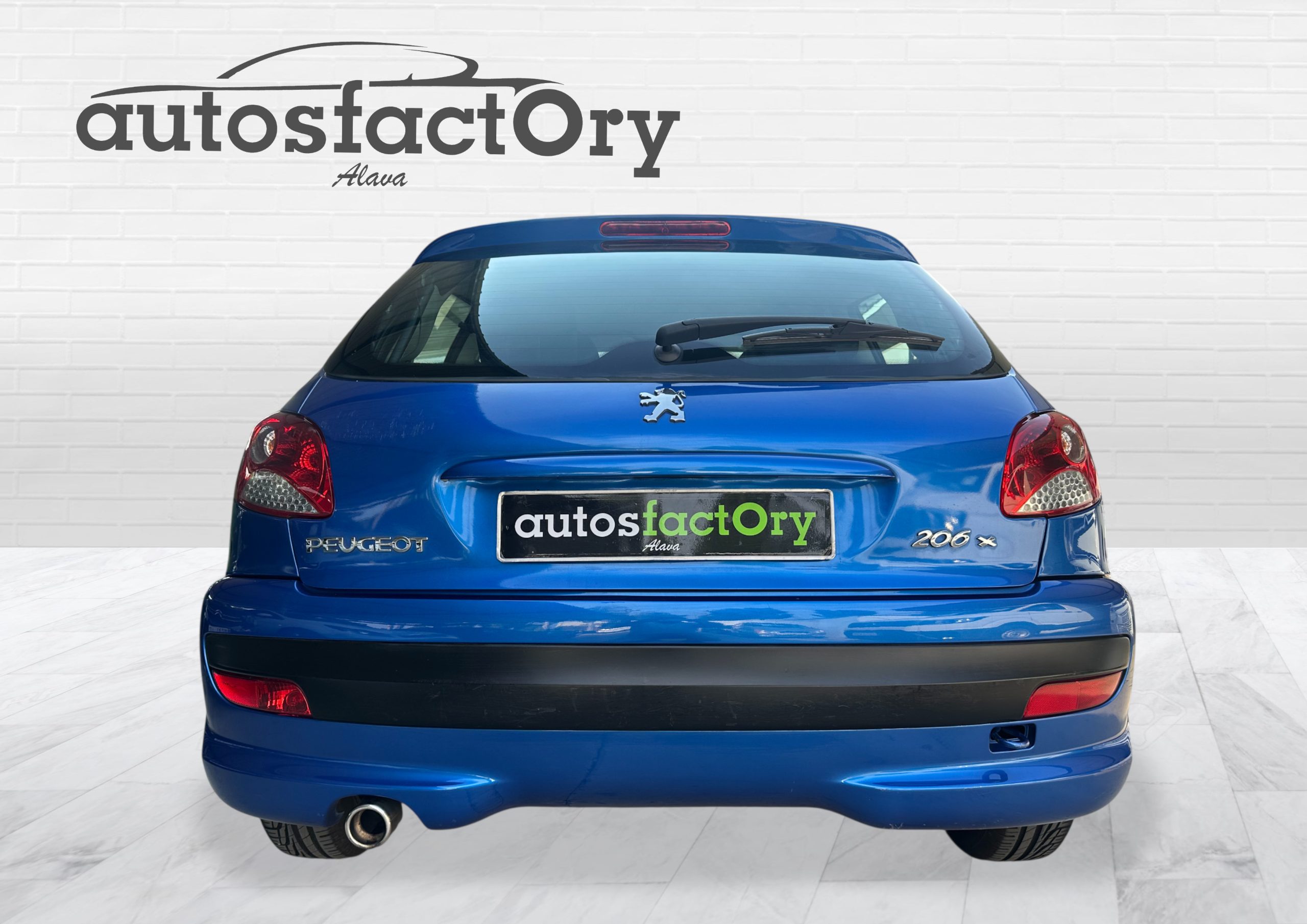 PEUGEOT 206
