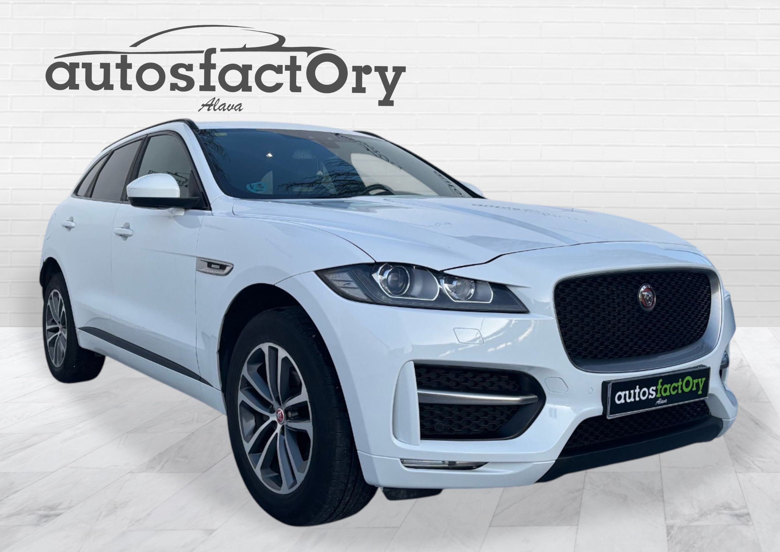 JAGUAR F PACE