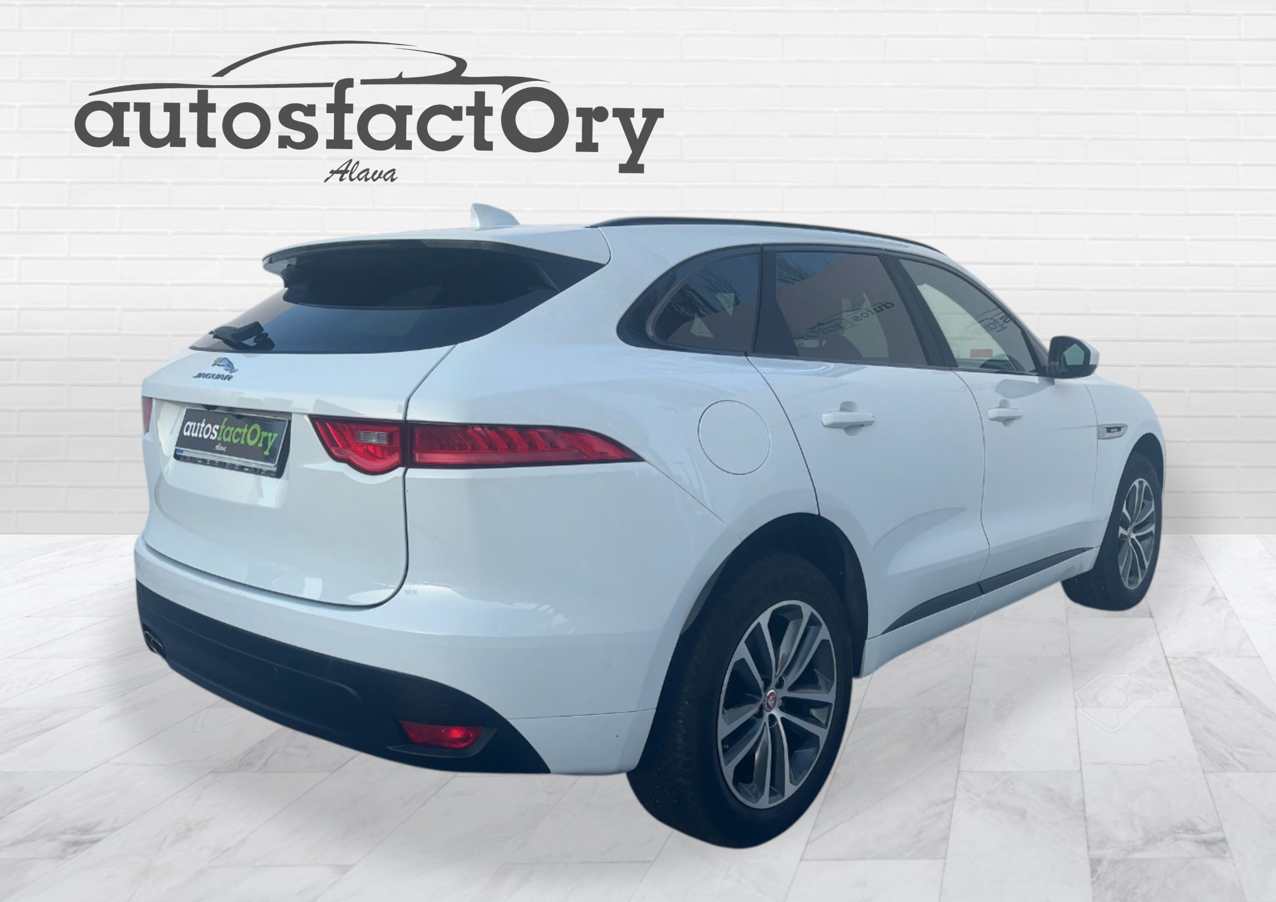 JAGUAR F PACE