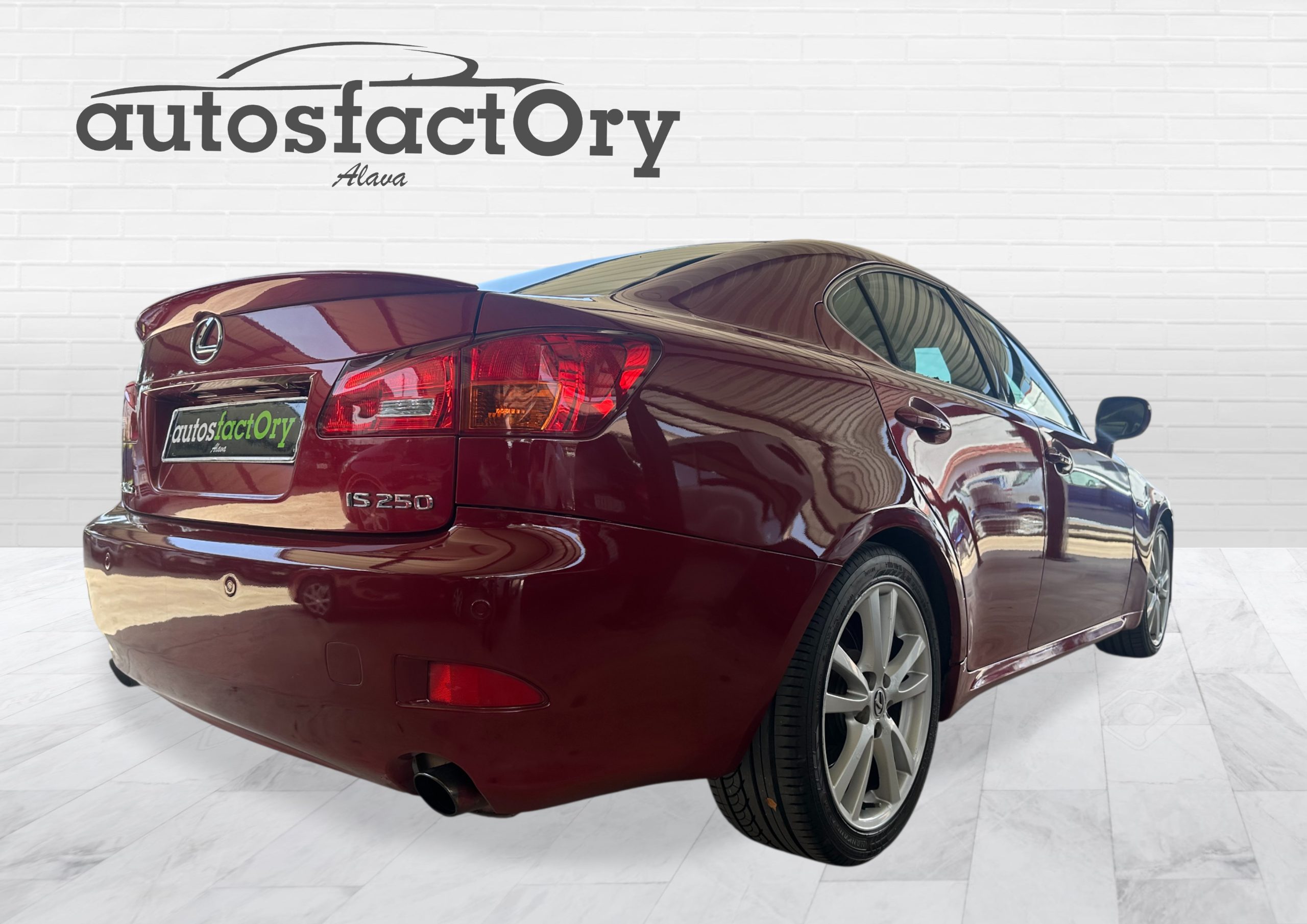 LEXUS IS250