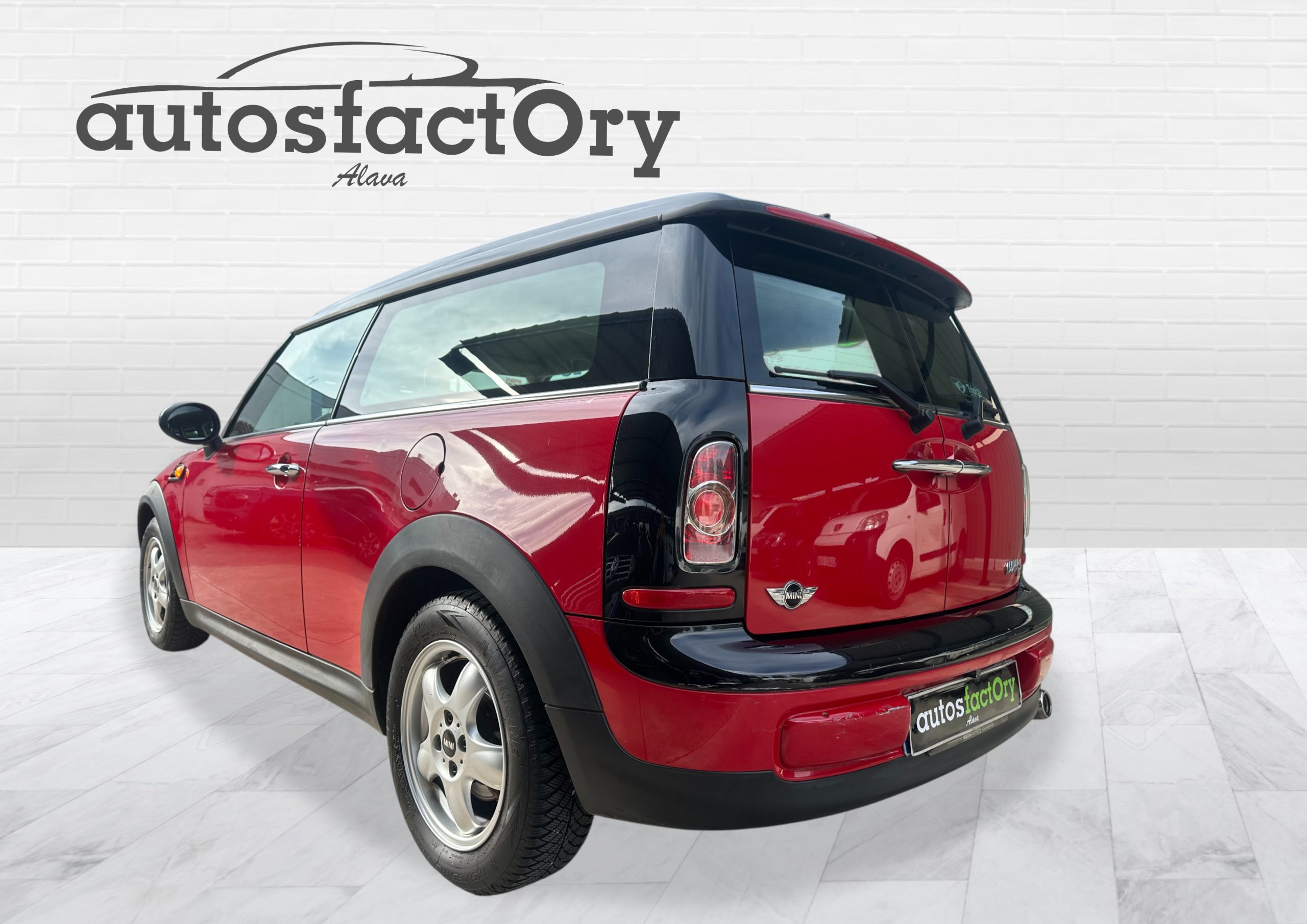 MINI COOPER CLUBMAN