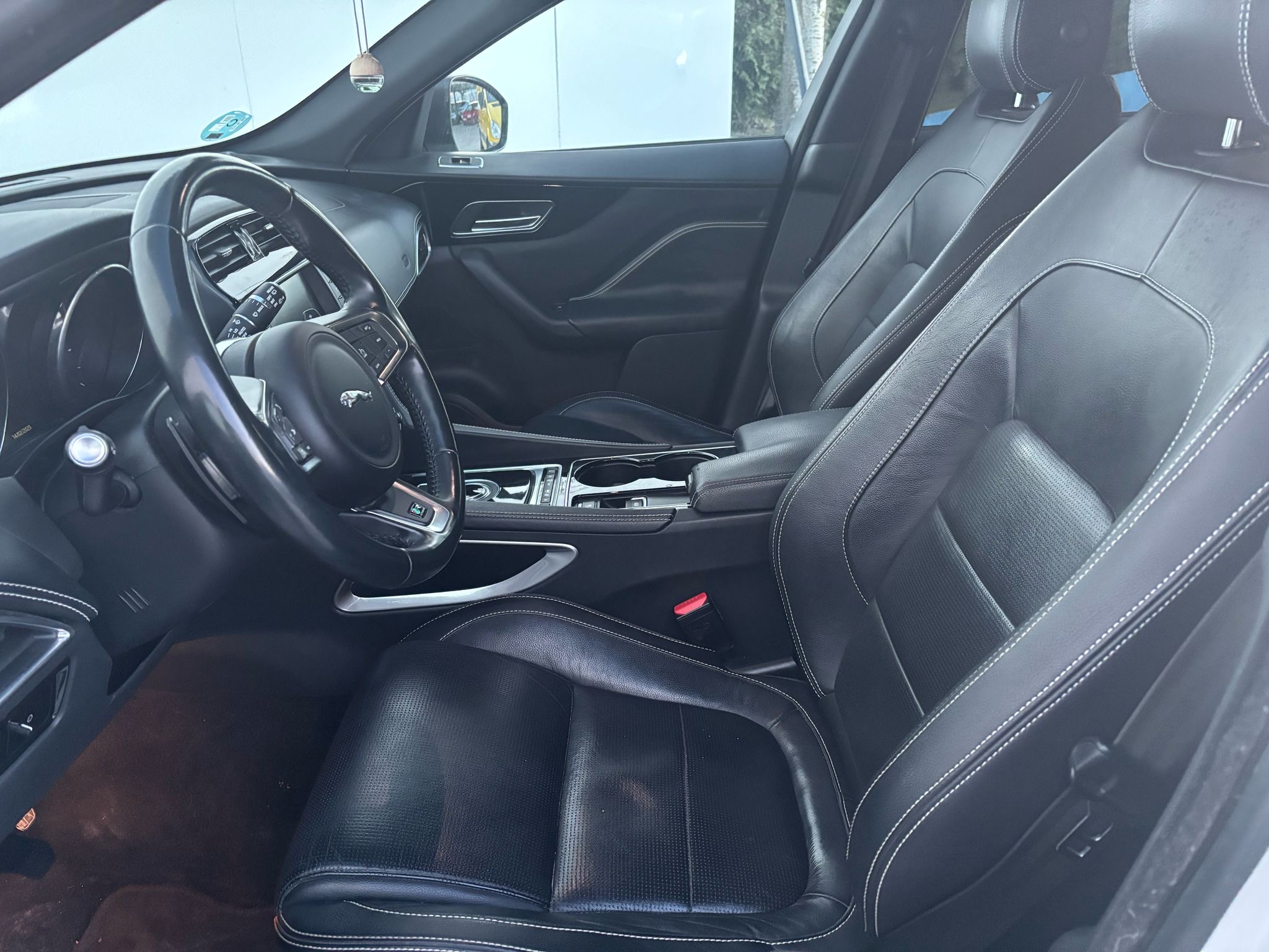 JAGUAR F PACE