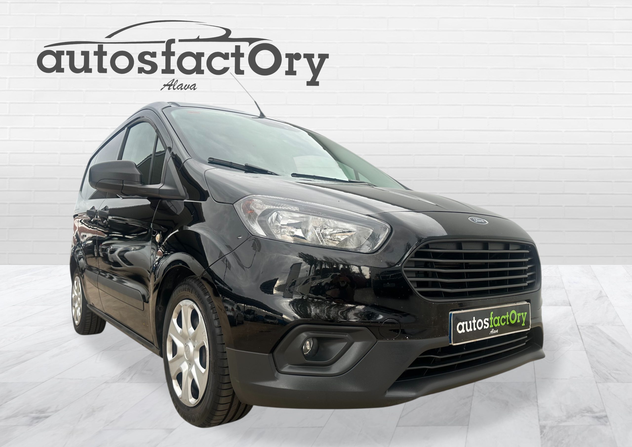 FORD TRANSIT COURIER