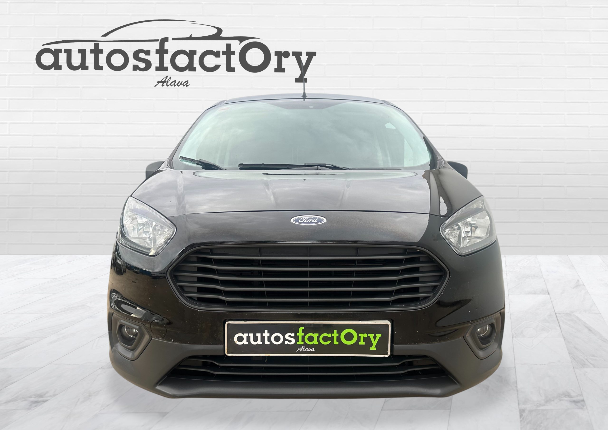 FORD TRANSIT COURIER