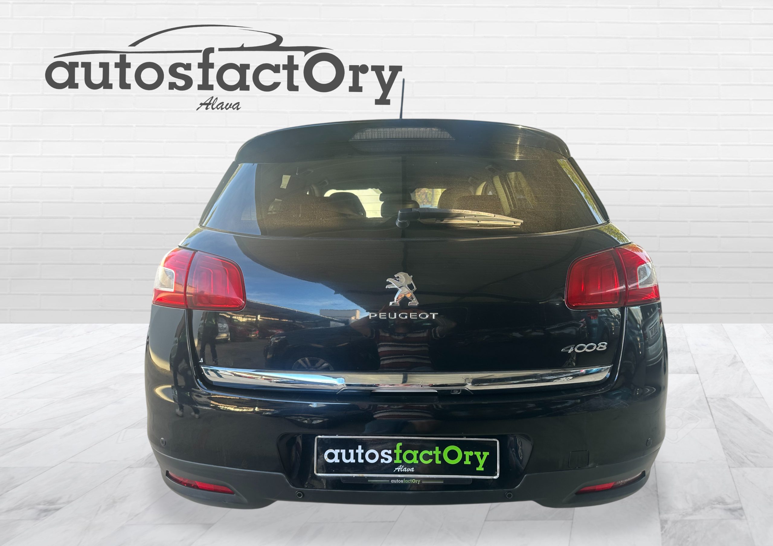 PEUGEOT 4008