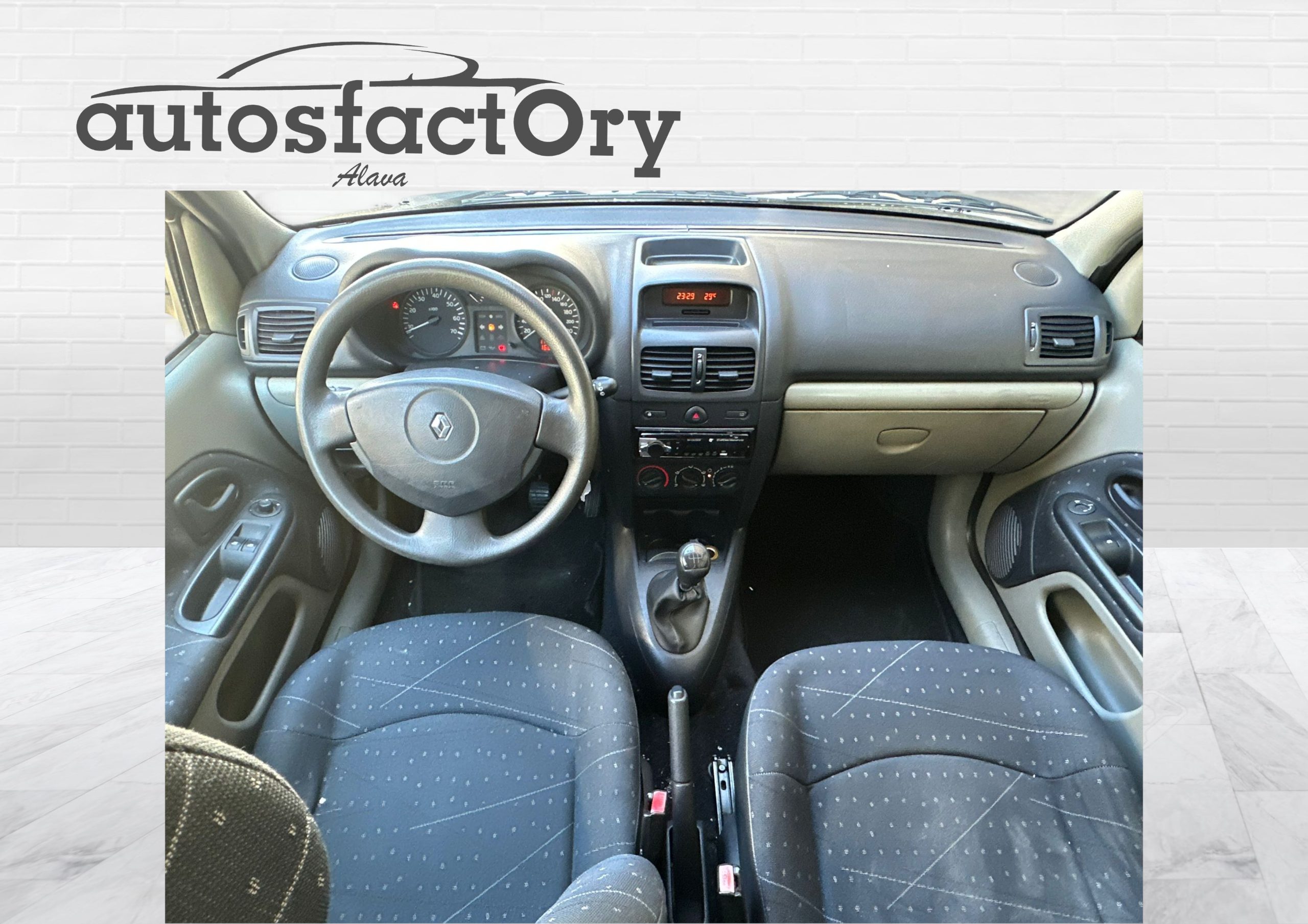 RENAULT CLIO