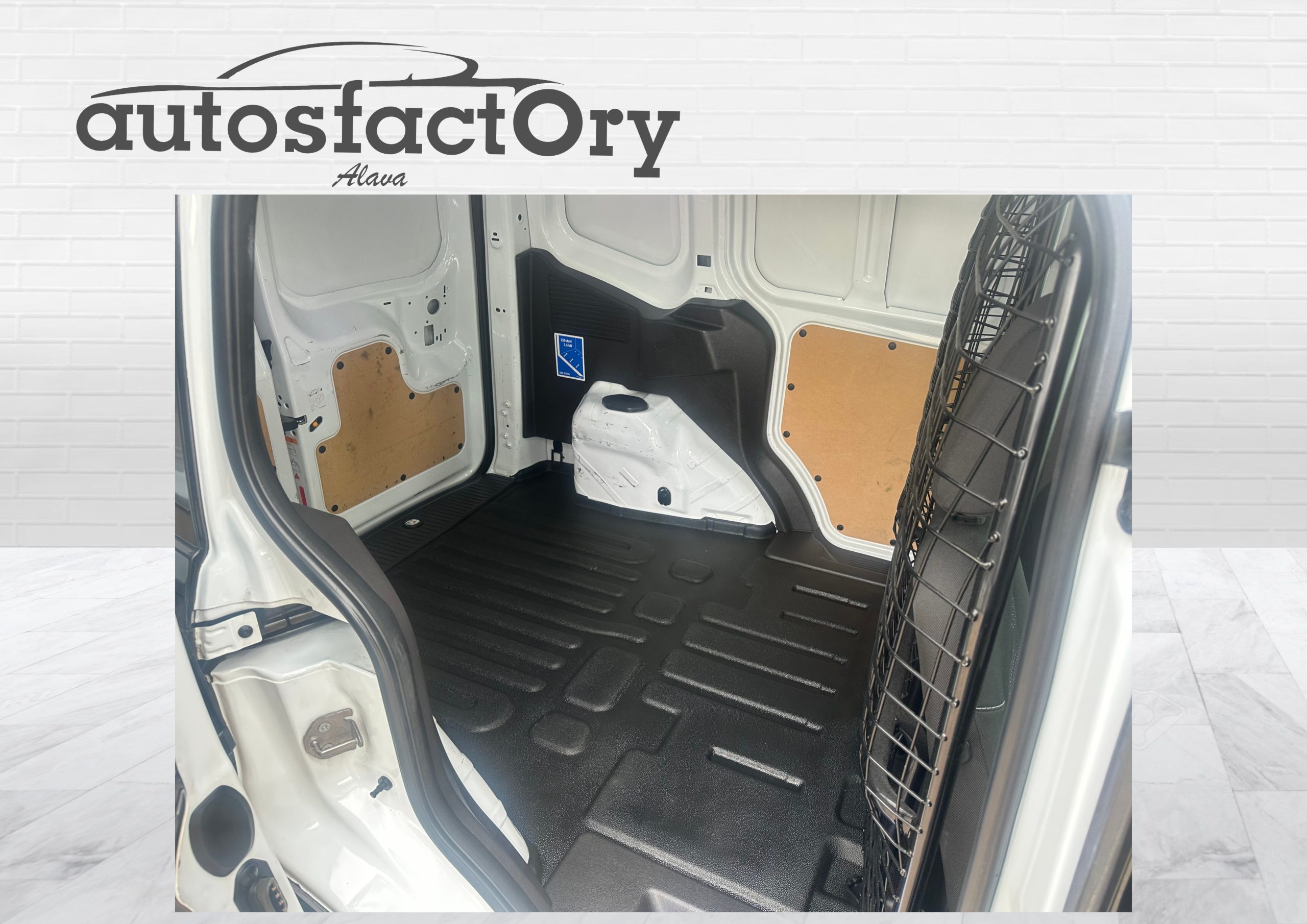 FORD TRANSIT COURIER